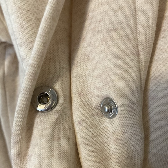 LAST CHANCE 🎁 Tudor Court Petite Snap Up Sweatshirt with Pockets - Picture 3 of 4